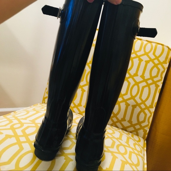 HUNTER Tall Black Glossy Boots - Picture 4 of 8